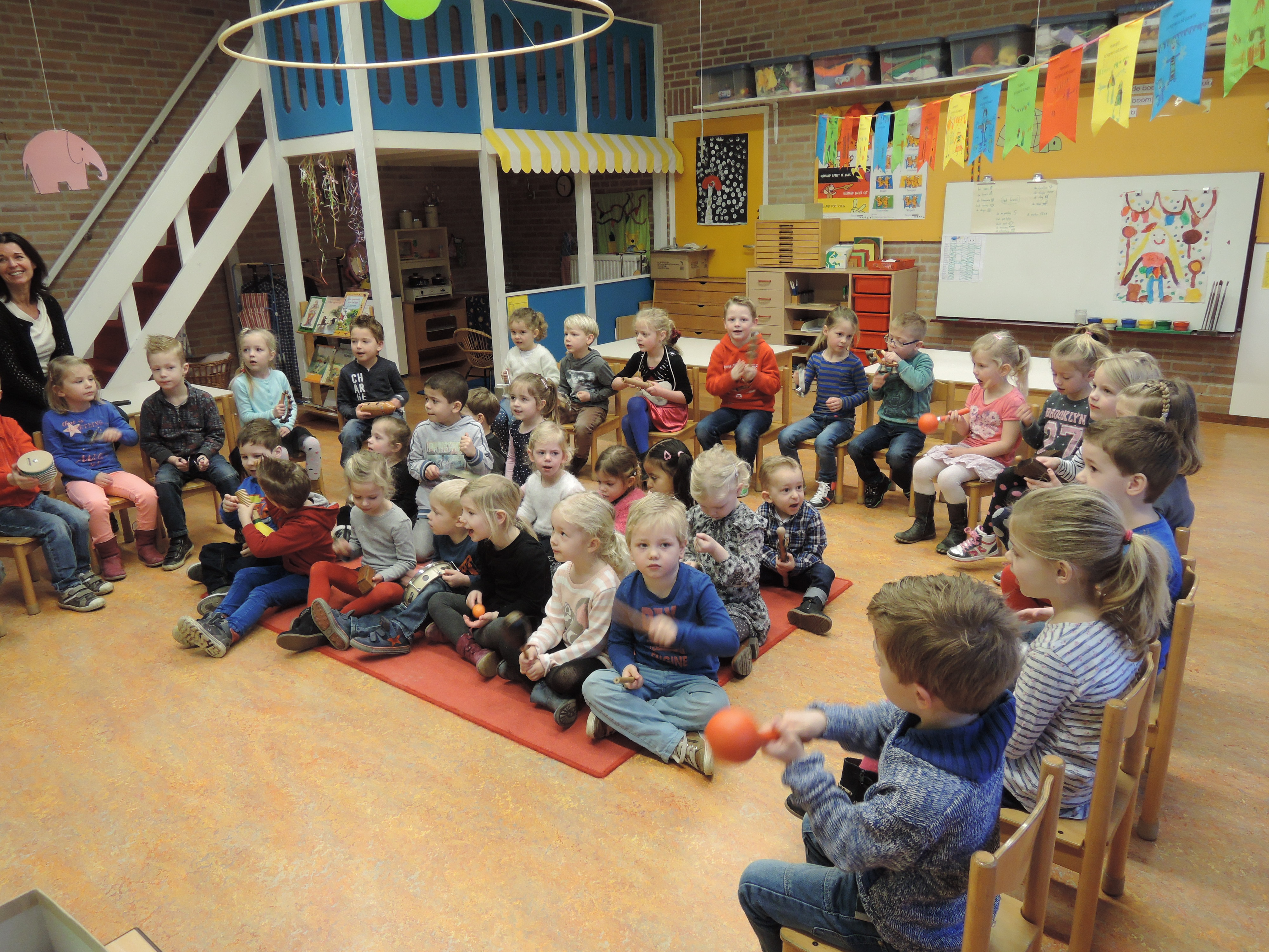 groep 1 en 2 vieren feest